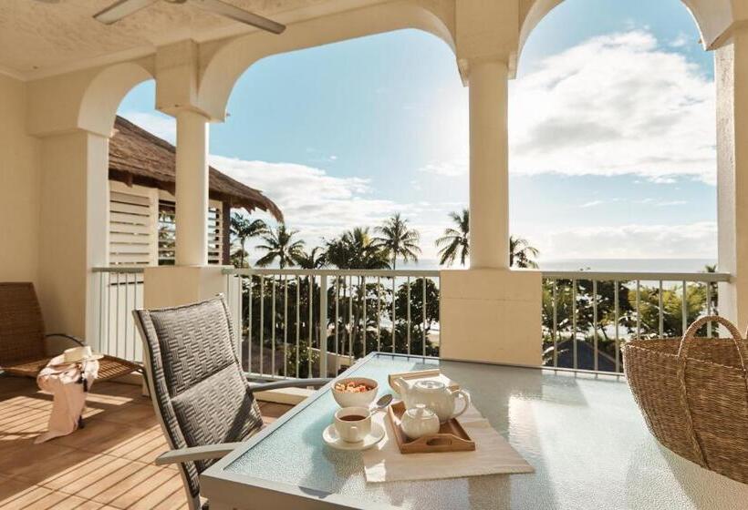 Апартаменты 3 Спальни Вид на Море, Sea Change Beachfront Apartments