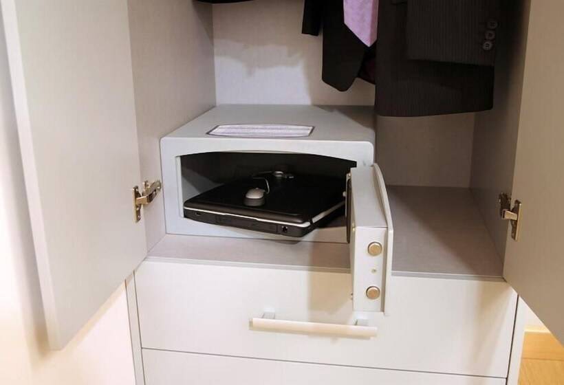 스탠다드 룸, Ok Estudios Plata