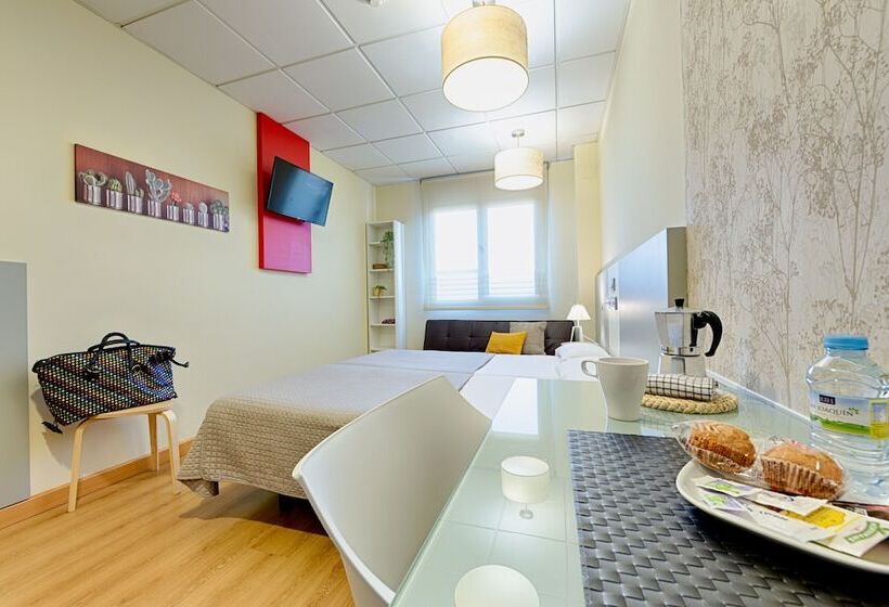 חדר סטנדרט, Ok Estudios Plata