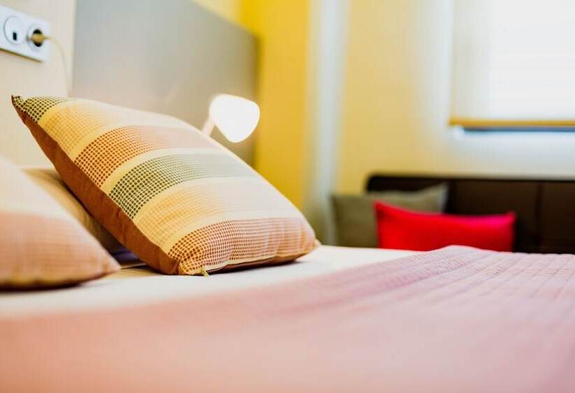 스탠다드 룸, Ok Estudios Plata