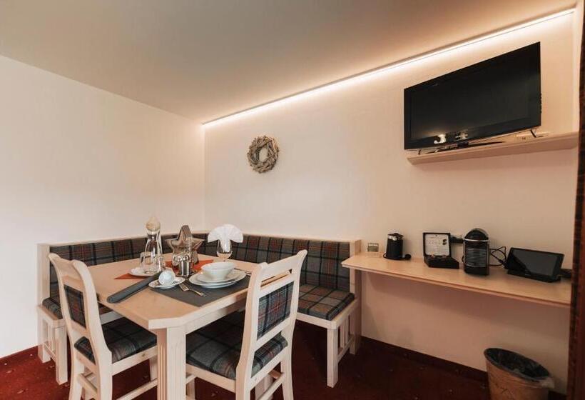 جناح جونيور, Wellness Aparthotel Panorama Alpin   Ferienwohnungen Jerzens Im Pitztal