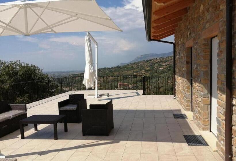 חדר סטנדרט לשלושה, B&b Il Poggio Eccelso