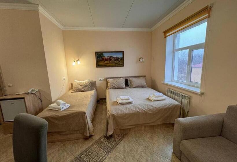 اتاق خانوادگی, Europa