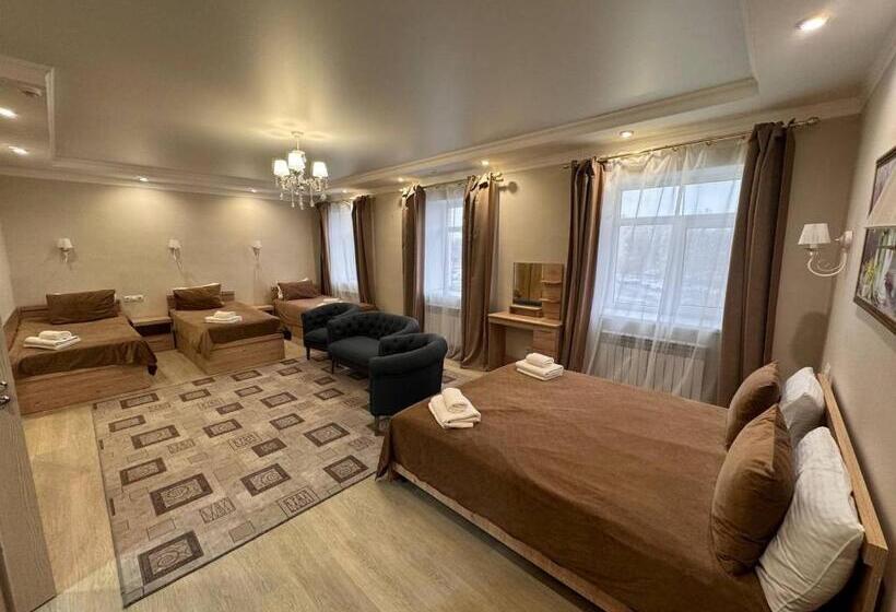 اتاق خانوادگی, Europa