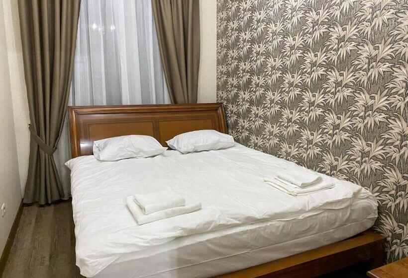 اتاق استاندارد, Golden Park