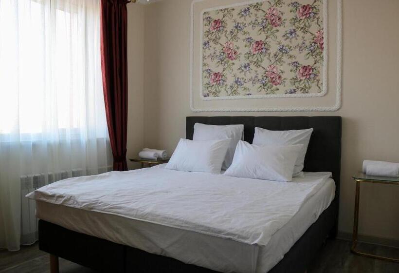 اتاق پریمیوم چهارنفره, Golden Park