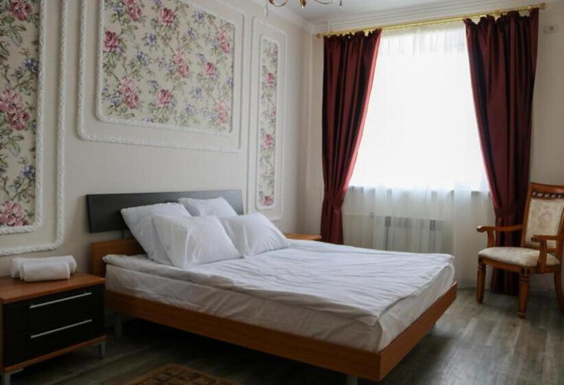 اتاق پریمیوم چهارنفره, Golden Park