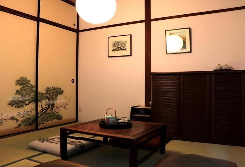 اتاق استاندارد چهار تخته, Traveling Bridge Nijojo