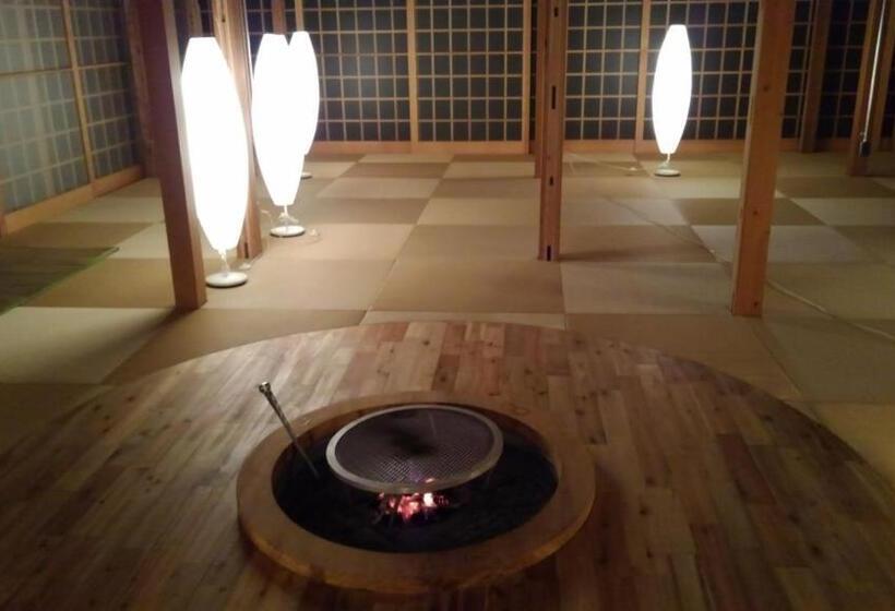 스탠다드 방갈로, ささやかな宿富津