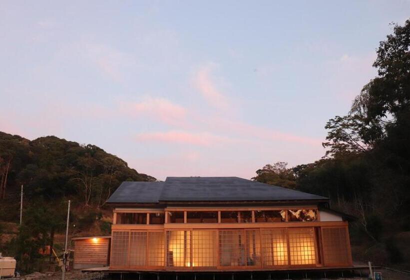 스탠다드 방갈로, ささやかな宿富津