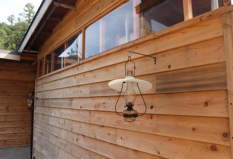 스탠다드 방갈로, ささやかな宿富津