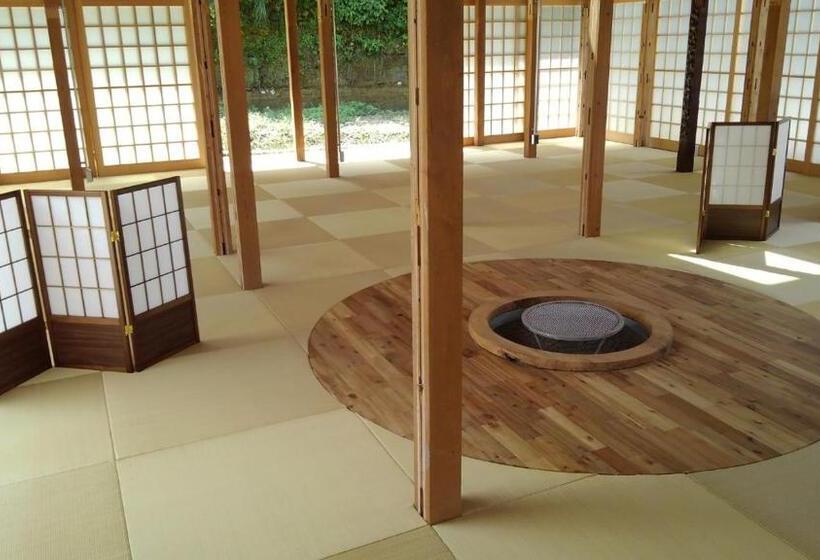 스탠다드 방갈로, ささやかな宿富津