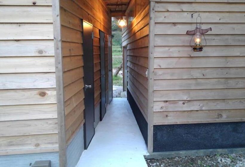 스탠다드 방갈로, ささやかな宿富津