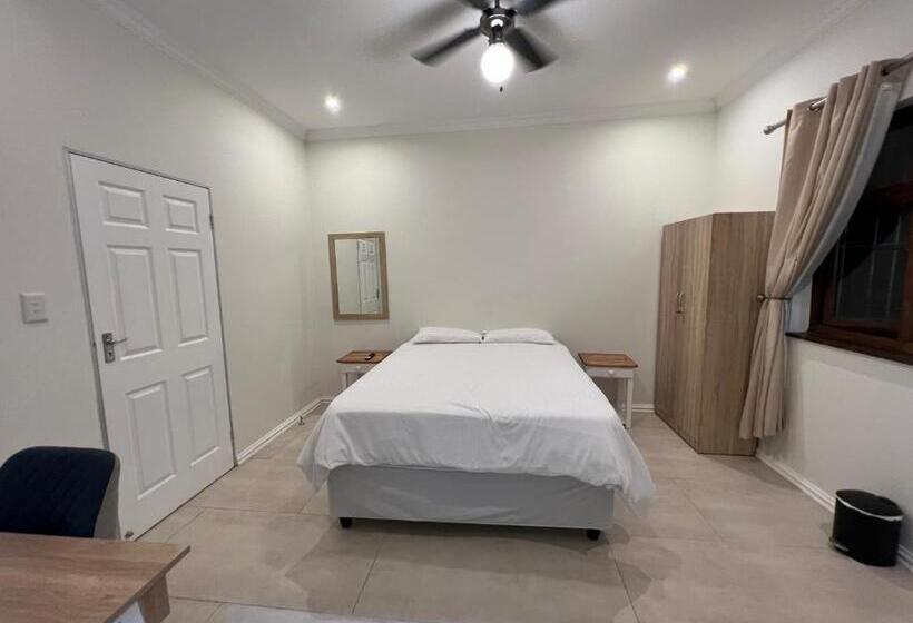 חדר קלאסי, La Vue