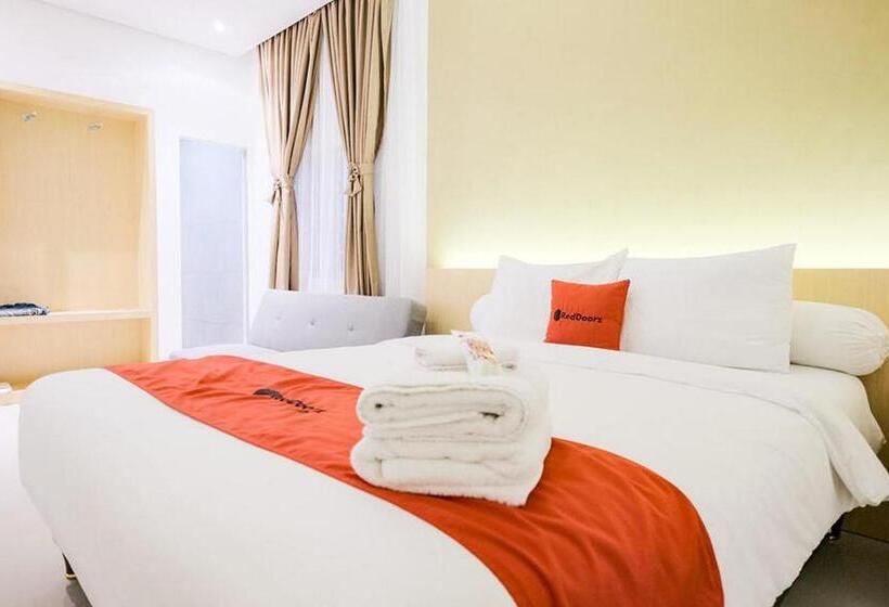 Номер Superior, Reddoorz Plus Syariah Near Museum Lampung