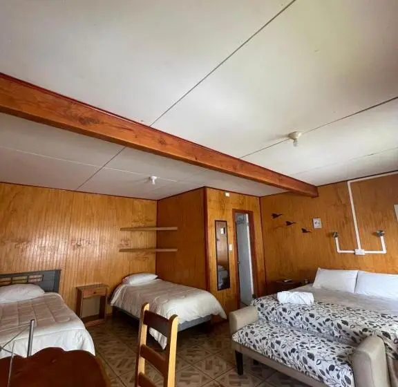 スタンダード４人部屋, Entre Montañas