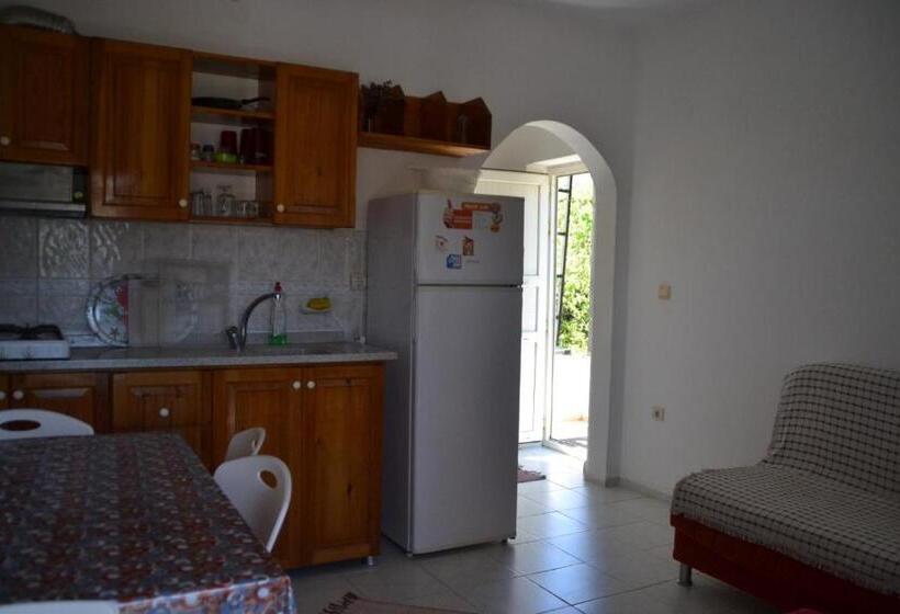 バルコニー付き１ベッドルームアパートメント, Paradise Gümüşlük