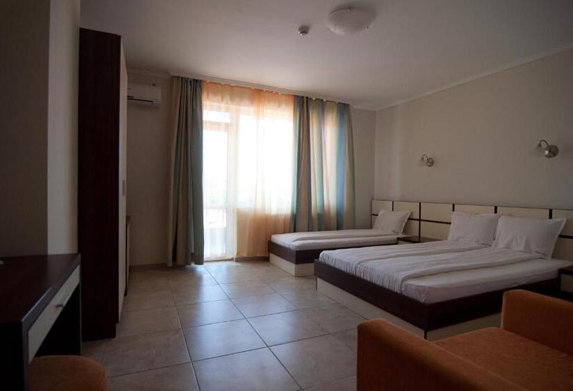 Quarto Quádruplo Deluxe, Guest House Hiora