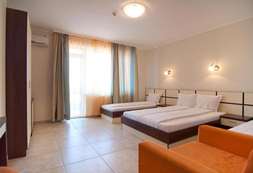 Quarto Quádruplo Deluxe, Guest House Hiora