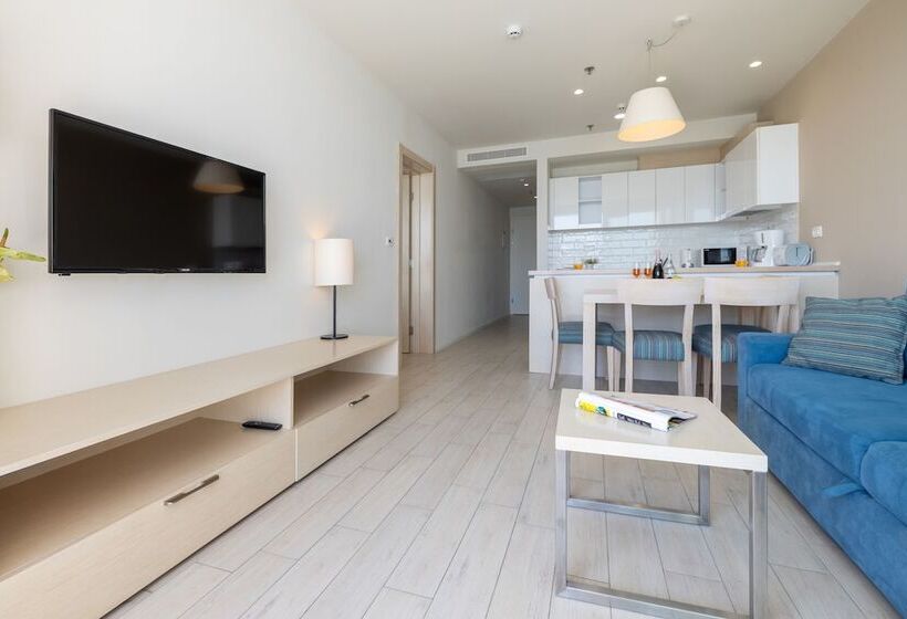 סוויטת ג'וניור נוף לים, Romana Beach Resort