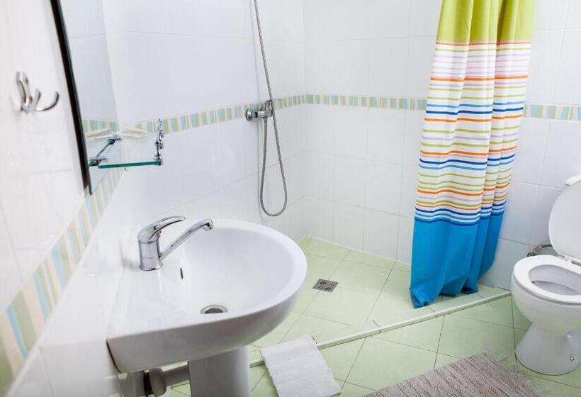 اتاق استاندارد, Vila Sraige