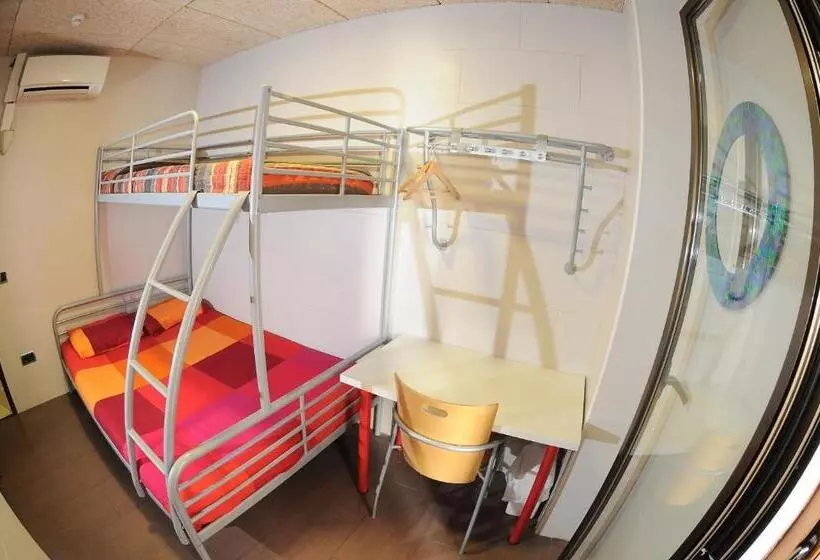 اتاق خانوادگی با سرویس بهداشتی مشترک, Be Zaragoza Hostel