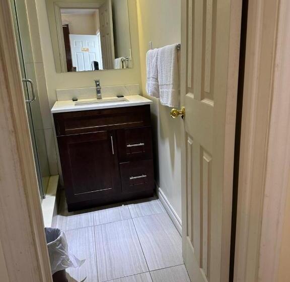 חדר סטנדרט, Carriage Inn Motel