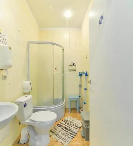 اتاق استاندارد, Central Hostel