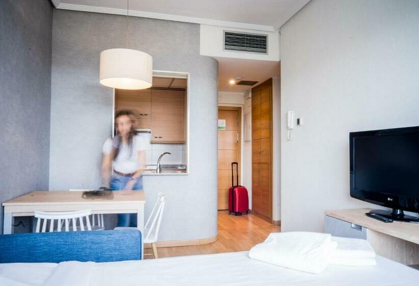 سوئیت 2 خوابه, Compostela Suites