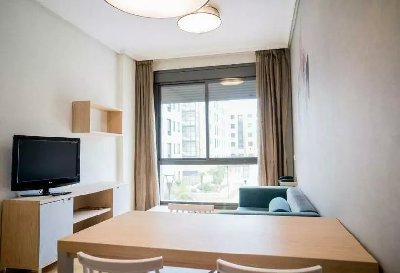 سوییت, Compostela Suites