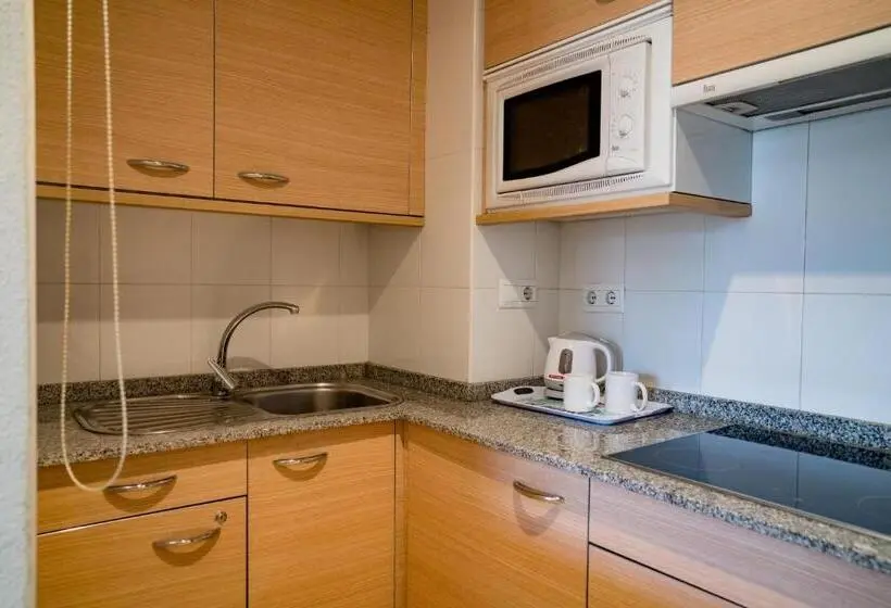 Suite, Compostela Suites