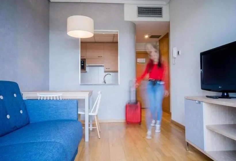 Suite, Compostela Suites