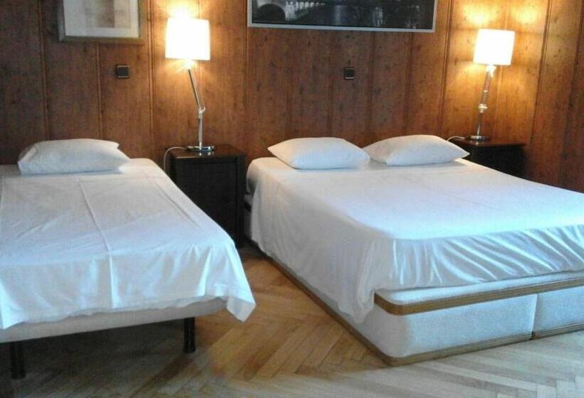 اتاق استاندارد سه نفره, Hostal Asuncion
