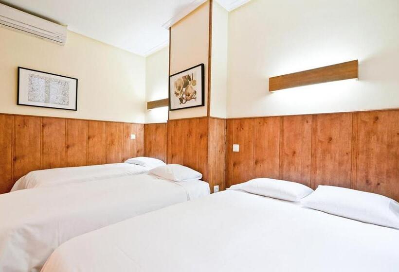 اتاق استاندارد چهار تخته, Hostal Asuncion