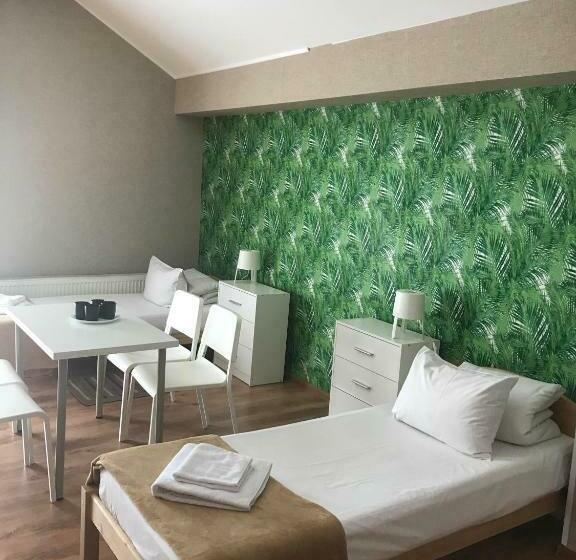 اتاق خانوادگی, City Westa