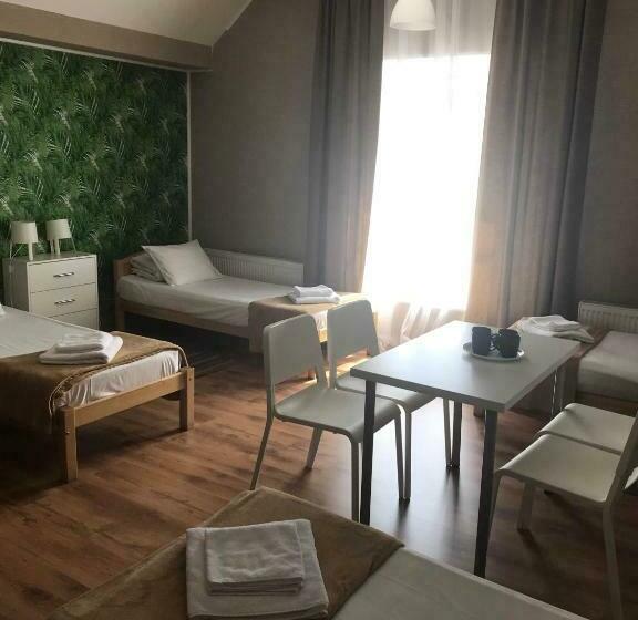 اتاق خانوادگی, City Westa