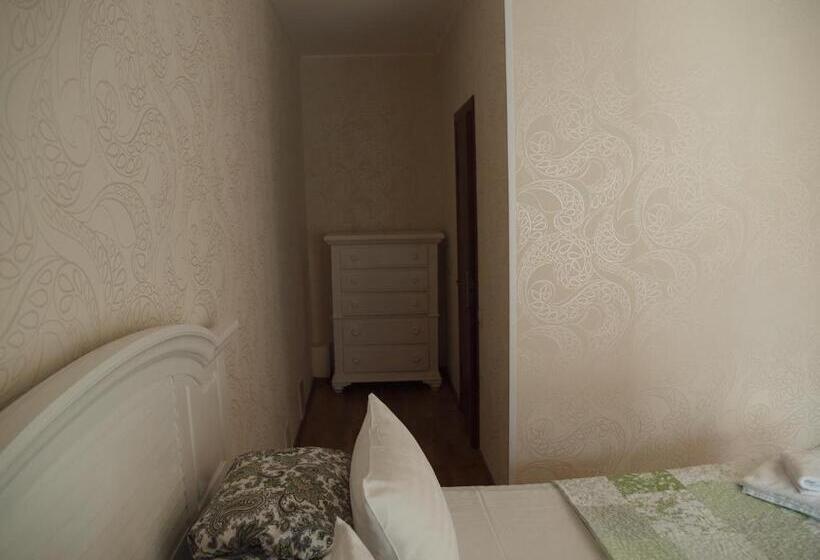 استودیو خانوادگی, City Westa