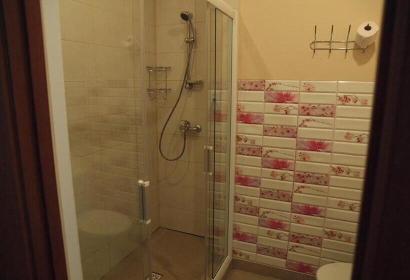 استودیو خانوادگی, City Westa