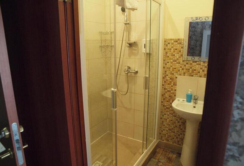 اتاق اکونومی, City Westa