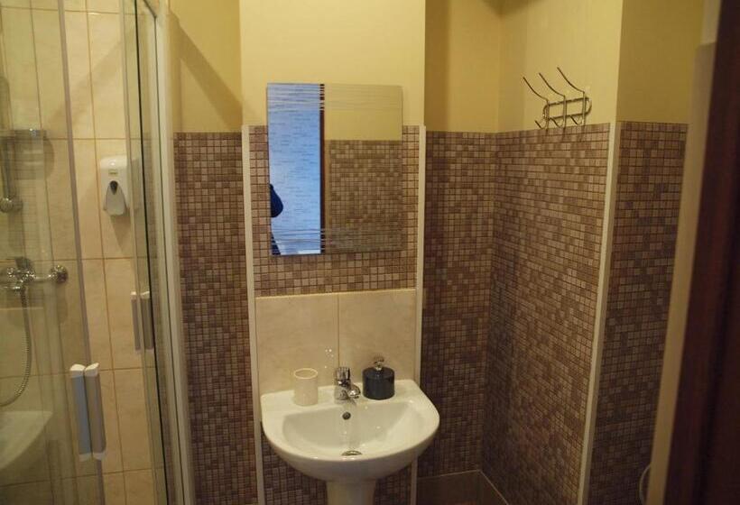 اتاق اکونومی, City Westa