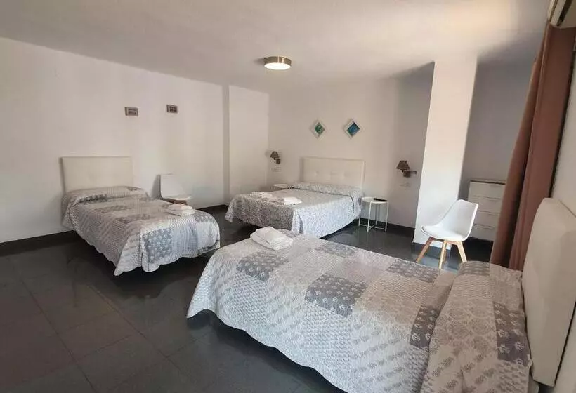 اتاق کلاسیک خانوادگی, Hostal La Ermita