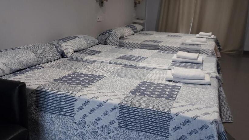 클래식 패밀리 룸, Hostal La Ermita