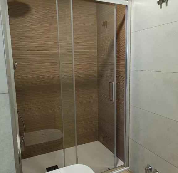 스탠다드 발코니 룸, Hostal La Ermita