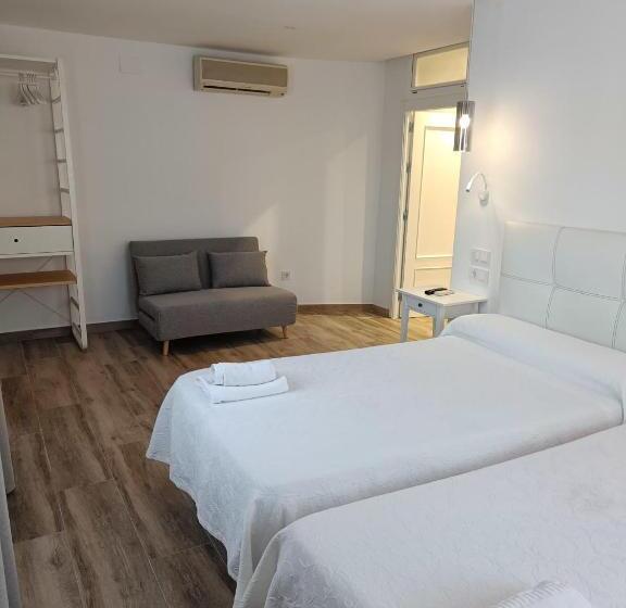 스탠다드 발코니 룸, Hostal La Ermita