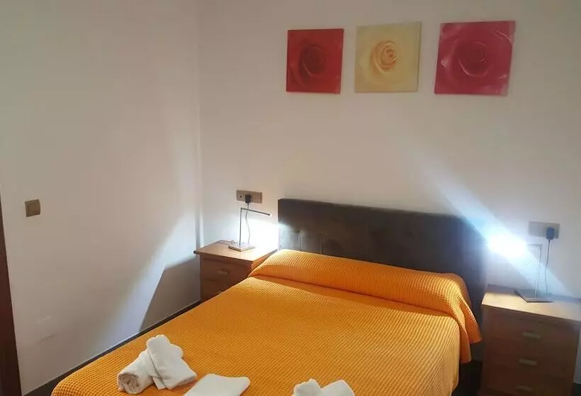 اتاق استاندارد یک نفره, Hostal La Ermita