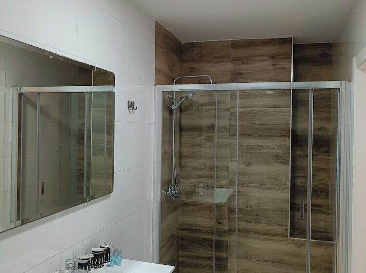 스탠다드 룸, Hostal La Ermita