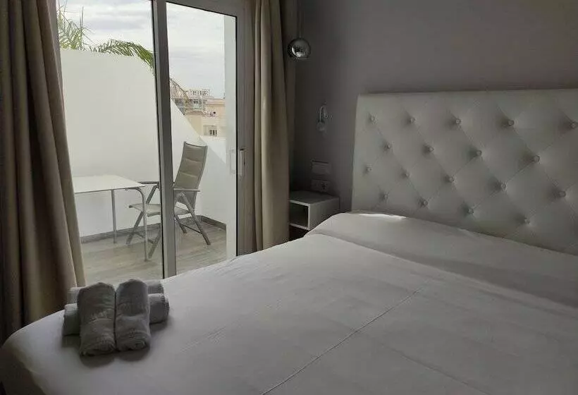 اتاق استاندارد با بالکن, Hostal La Ermita