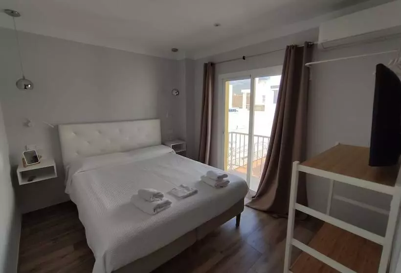 اتاق استاندارد با بالکن, Hostal La Ermita