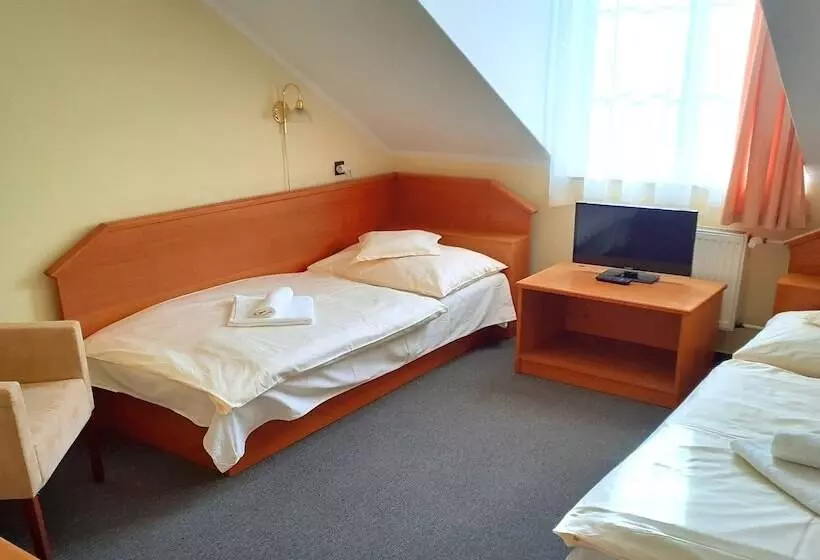 Standard Yhden Hengen Huone, Casanova