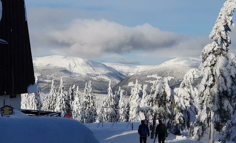 חדר סטנדרט לארבעה, Cerna Bouda